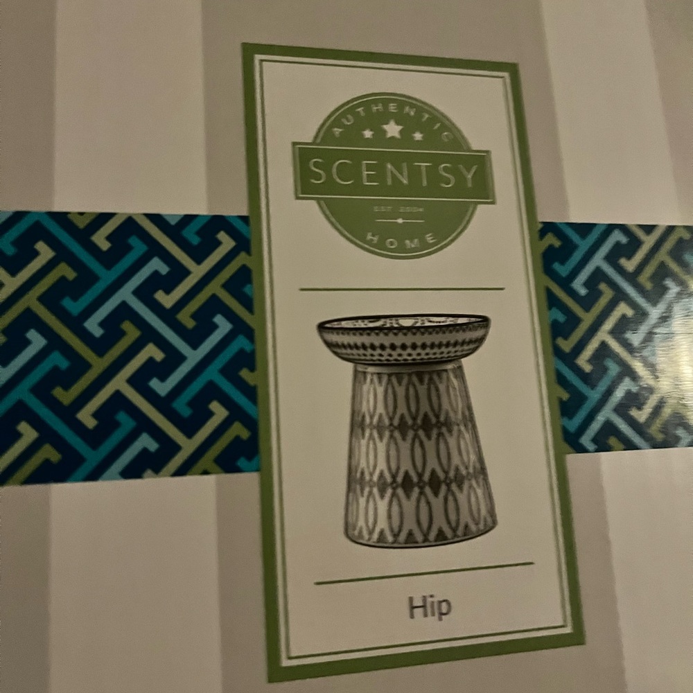 Scentsy Hip element warmer